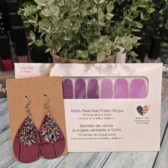 Color Street- Retired Nail Set - Picture 1 of 7